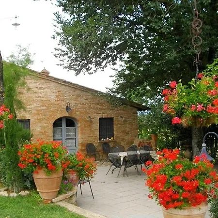 Tatil Evi Elegant Castle With Pool